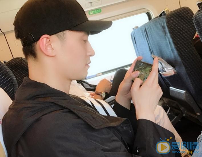 生於70年代齊戰勝是誰演的？齊戰勝扮演者萬沛鑫個人資料、寫真及生活照欣賞