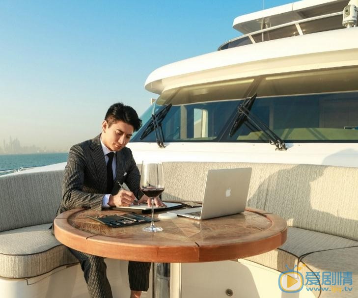 一粒紅塵曝特輯 吳奇隆穎兒上演極致之美異域風情