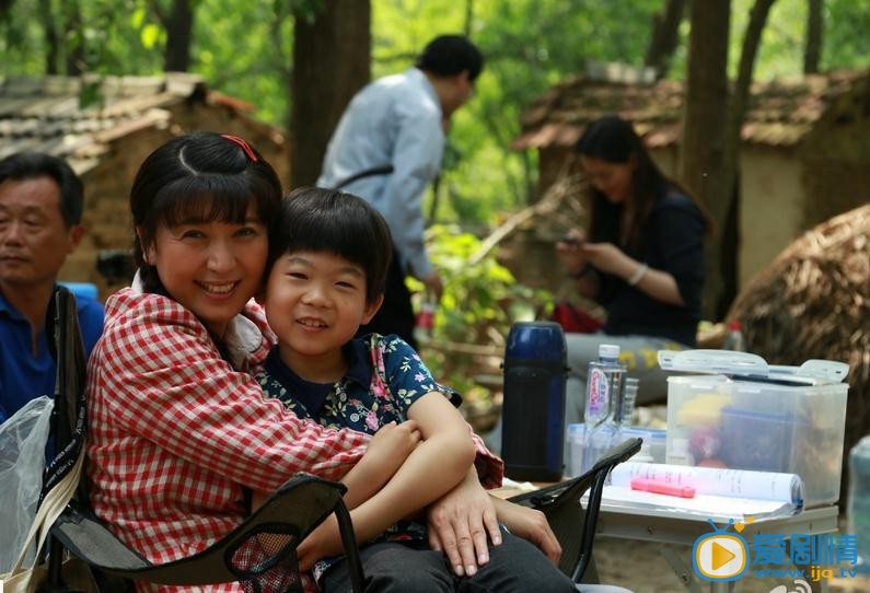 俺娘田小草劇照