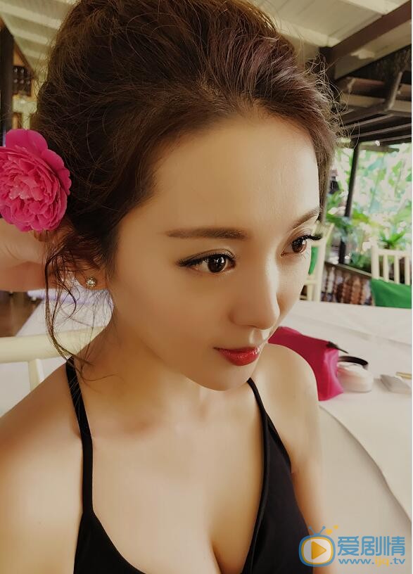 國民大生活馬絲絲是誰演的？馬絲絲扮演者小劉佳個人資料及生活寫真照欣賞