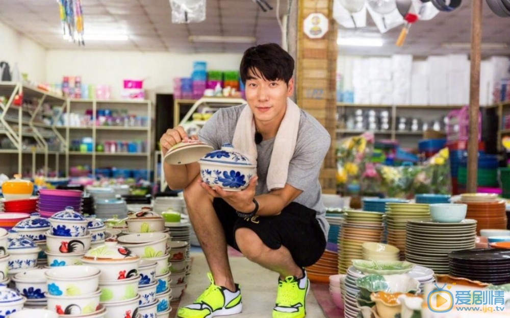 鳴鴻傳沈十五是誰演的？沈十五扮演者張亮個人資料、寫真及生活照欣賞