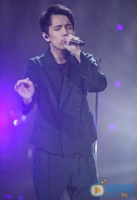 迪瑪希參加《歌手2017》 迪瑪希個人資料介紹