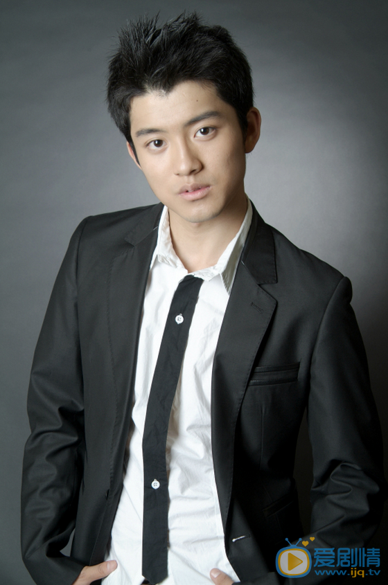  春風十里不如你小白是誰演的？小白扮演者陳奕龍個人資料及寫真生活照欣賞