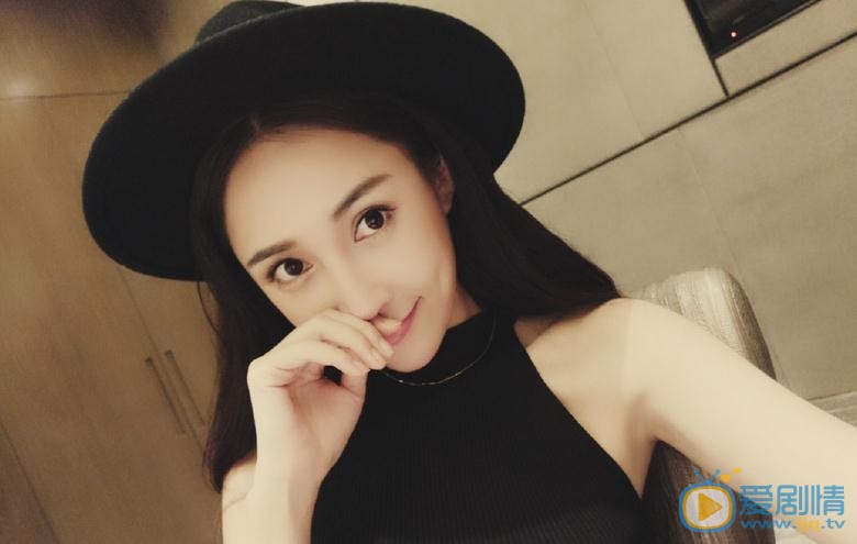 老九門莫測扮演者黃梓熙寫真及生活照欣賞