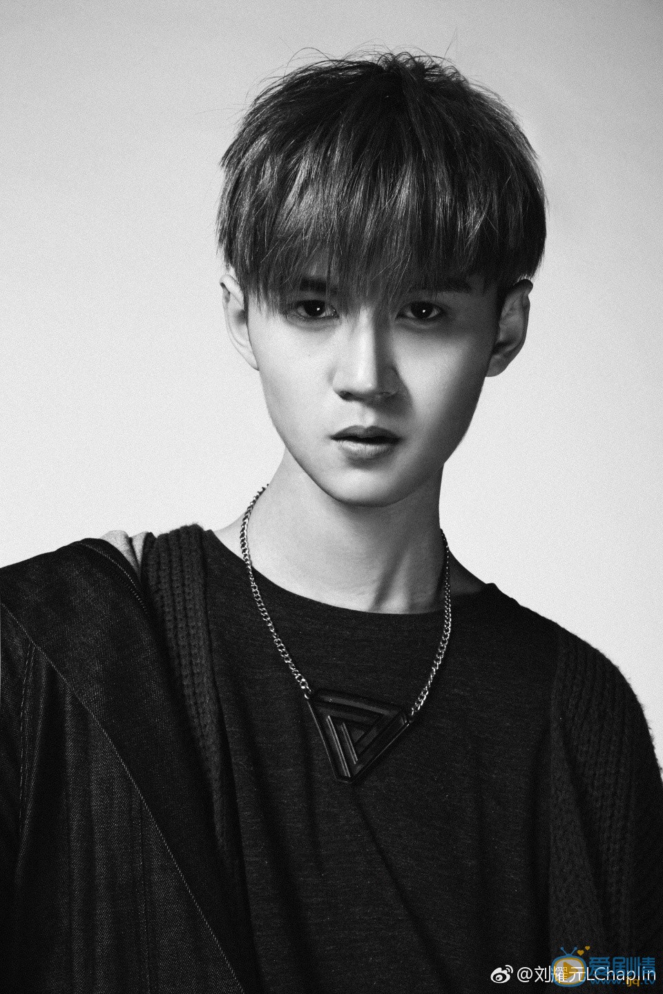 劉尹昊個人資料劉尹昊個人寫真