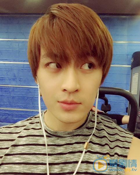 柒個我沈棟傑是誰演的？柒個我沈棟傑扮演者高泰宇個人資料、寫真及生活照欣賞