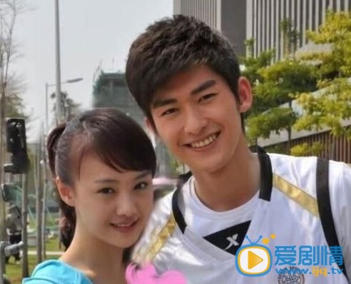 鄭爽張翰為什麼分手？張翰鄭爽五年戀愛全程回顧，分手原因不是整容