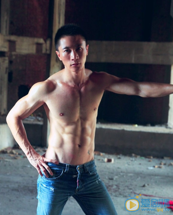 楊豐宇個人資料簡介 楊豐宇演藝經歷 楊豐宇帥氣寫真圖片