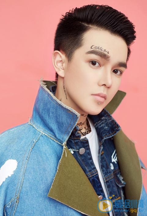 雙世寵妃墨靖軒是誰演的？雙世寵妃墨靖軒扮演者王浩歌個人資料、寫真及生活照欣賞