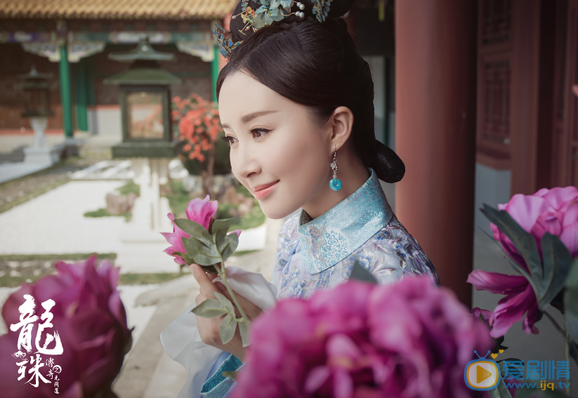  龍珠傳奇之無間道雪傾城和舒婉心是什麼關係？雪傾城和舒婉心是同一個人嗎？