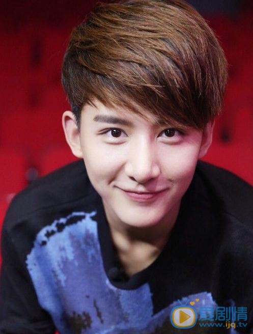 鳳囚凰柳色是誰演的？鳳囚凰柳色扮演者盧卓個人資料、寫真及生活照欣賞