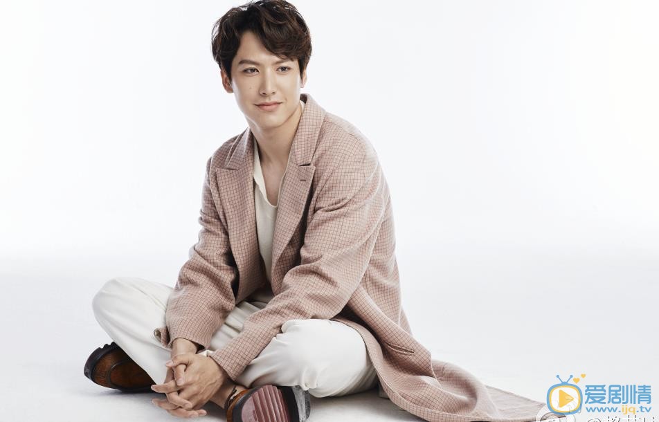 談判官謝曉天是誰扮演的？談判官謝曉天扮演者賴藝個人資料、寫真及生活照