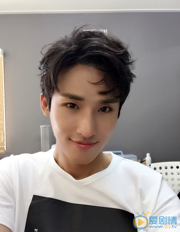 微微一笑很傾城真水無香是誰演的？張赫個人資料及寫真生活照欣賞