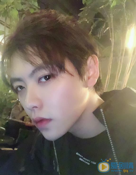 沙海小哥張起靈是誰扮演的？沙海小哥張起靈扮演者肖宇梁個人資料、寫真生活照