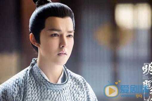 明月照我心雀硯是由誰飾演的？他是一個怎樣的人？