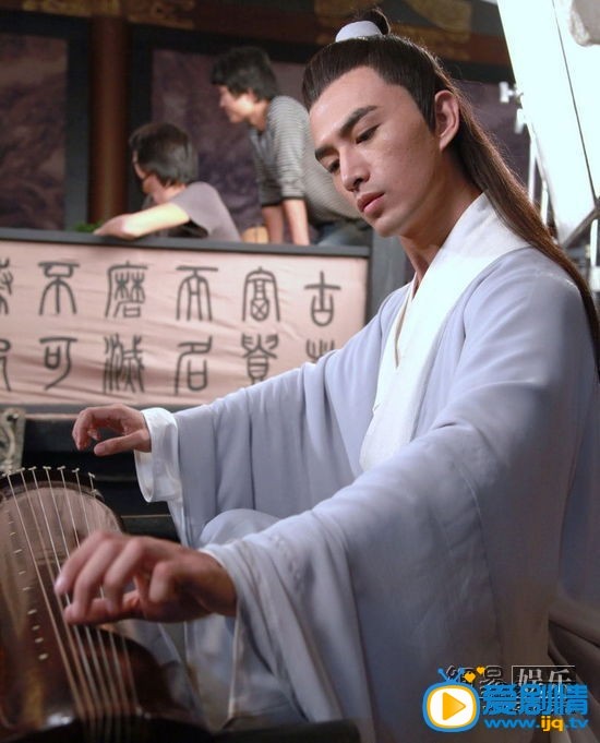 天目瞳扮演者張曉晨古裝照欣賞