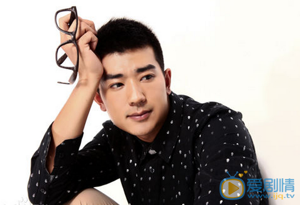 結婚為什麼顧念平是誰扮演的?顧念平扮演者李岷城個人資料及寫真生活照欣賞