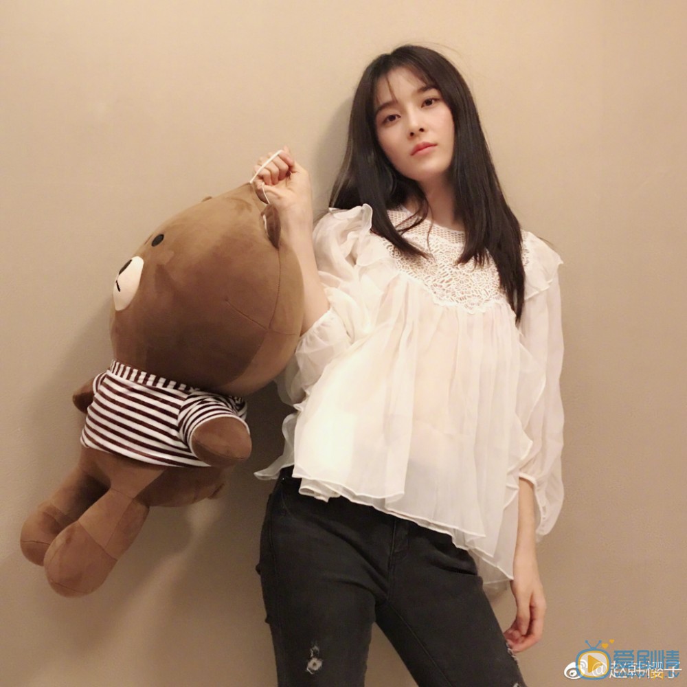 極光之戀中何靜文是誰演的？何靜文扮演者趙韓櫻子個人資料、寫真及生活照欣賞