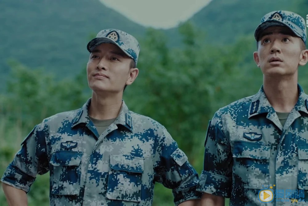 空降利刃喬棟是誰？他是由誰扮演的？