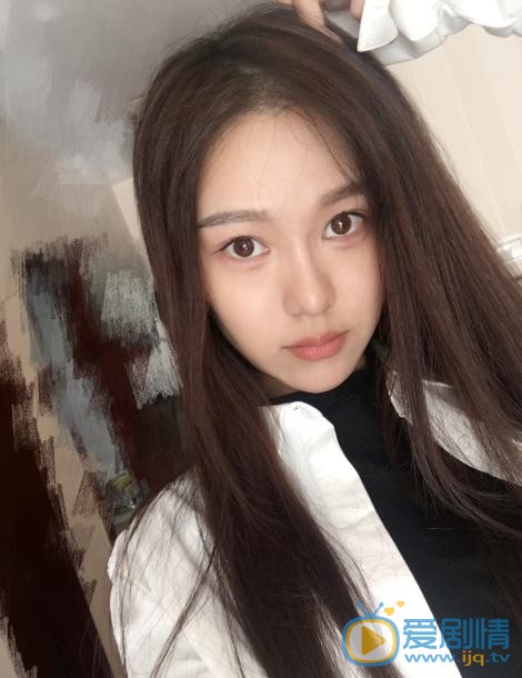 兒科醫生蓋艷艷是誰演的？蓋艷艷扮演者胡睿個人資料、寫真及生活照欣賞