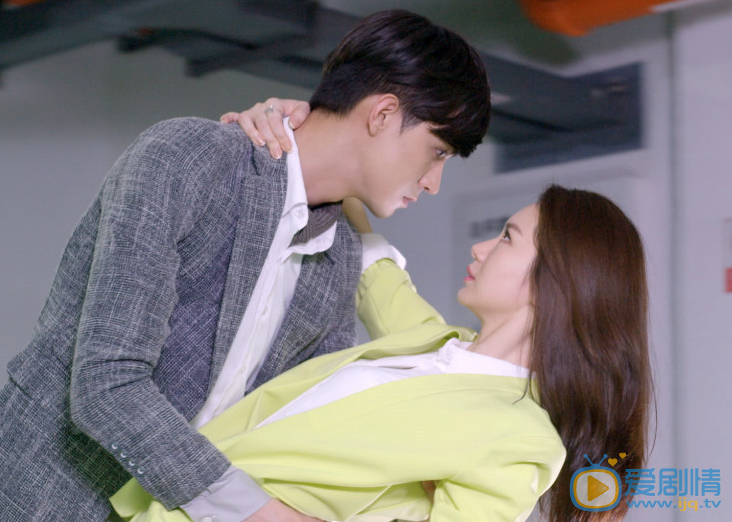 繁星四月葉繁星喜歡傅夏嗎?葉繁星最後拋棄肖寒選擇傅夏