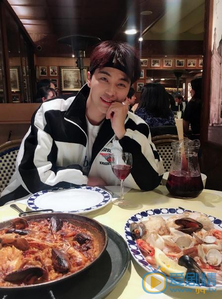 你和我的傾城時光陳錚是誰演的?陳錚扮演者孟瑞個人資料、寫真及生活照欣賞