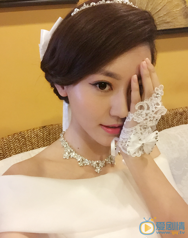 三生三世十里桃花素錦是誰演的？素錦扮演者黃夢瑩個人資料簡介