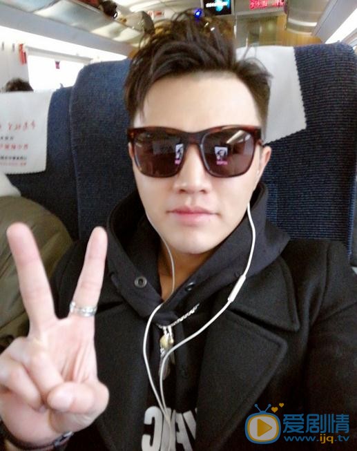 醉玲瓏衛長征是誰扮演的？醉玲瓏衛長征扮演者陳忻澤個人資料、寫真及生活照欣賞