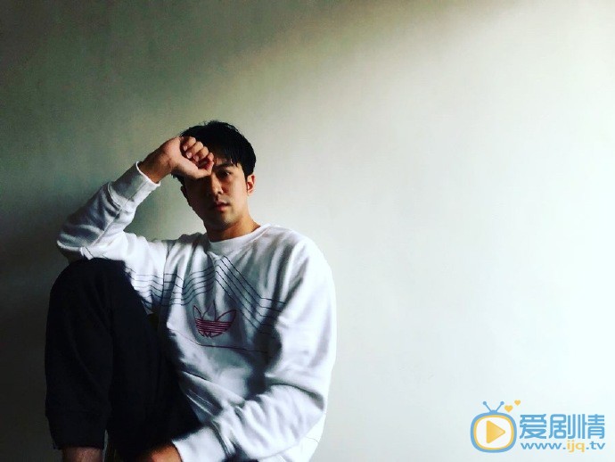 顏毓麟個人資料簡介 顏毓麟演藝經歷