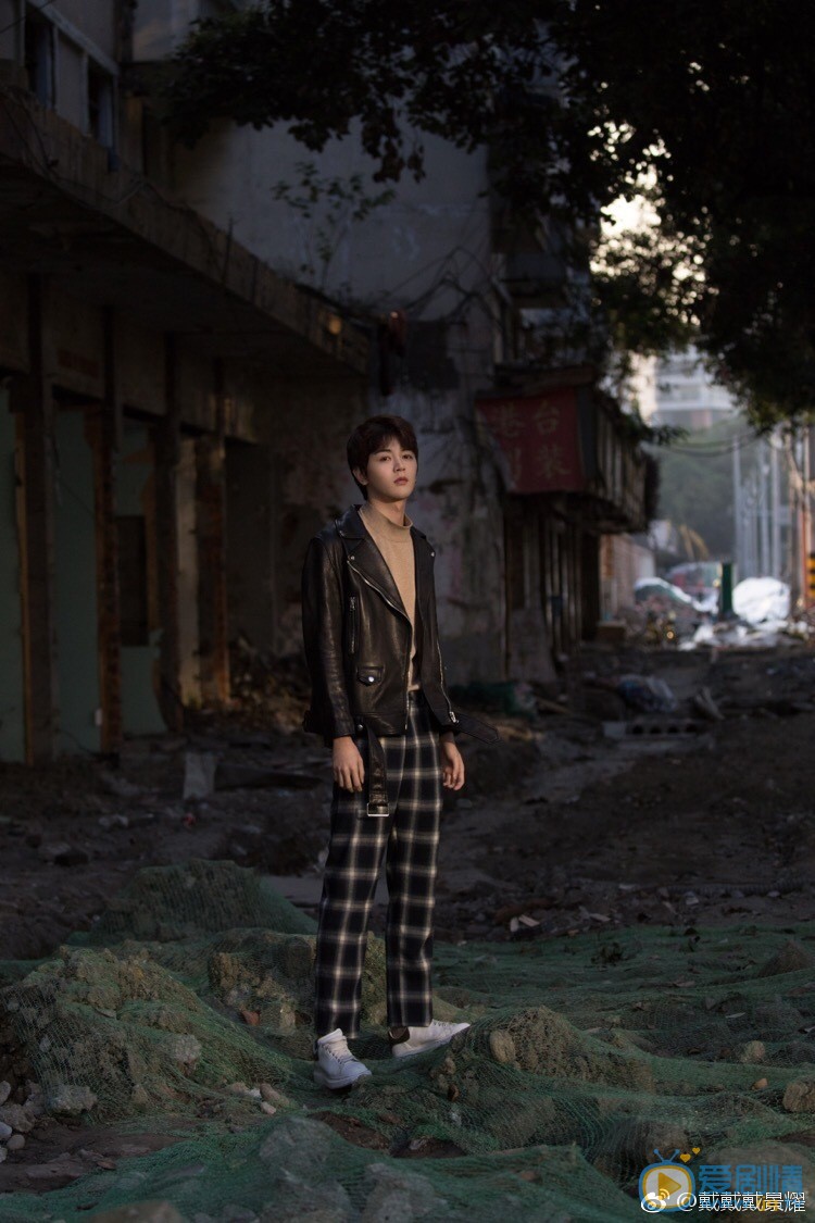 無法擁抱的你辛巴是誰演的？辛巴扮演者戴景耀個人資料及生活寫真照欣賞