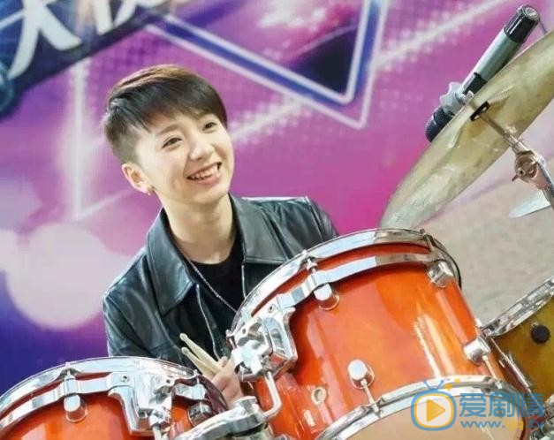 周韻茹個人資料簡介 周韻茹《和媽媽一起談戀愛》劇照