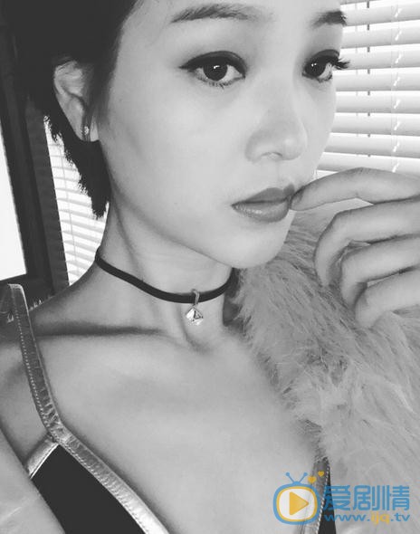 天乩之白蛇傳說冷凝是誰扮演的？冷凝扮演者何杜娟個人資料、寫真及生活照欣賞