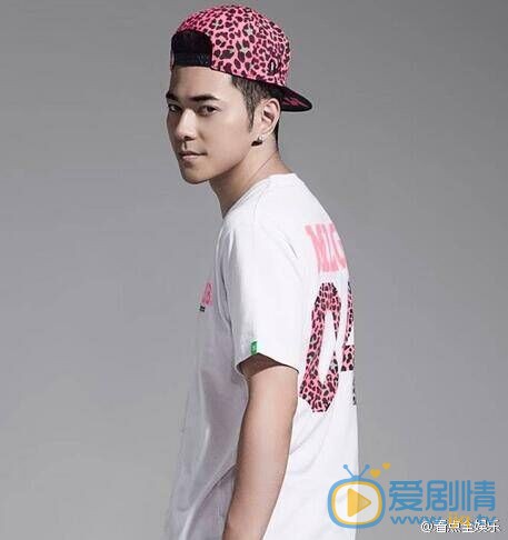 曝主持人李晨婚內約炮女模特，大黑牛李晨莫名躺槍