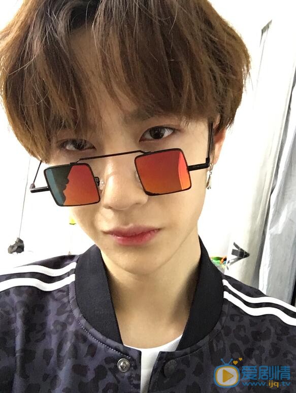  人間至味是清歡翟至味是誰演的？翟至味扮演者王一博個人資料及寫真生活照欣賞