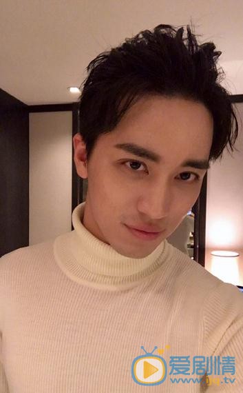 愛情進化論丁宇揚是誰演的？丁宇揚扮演者許魏洲個人資料、寫真及生活照欣賞
