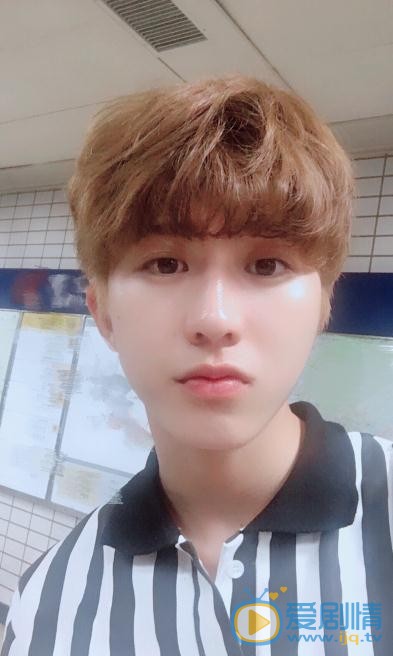 我才不會被女孩子欺負呢葉麟是誰演的？葉麟扮演者蔡徐坤個人資料、寫真及生活照欣賞