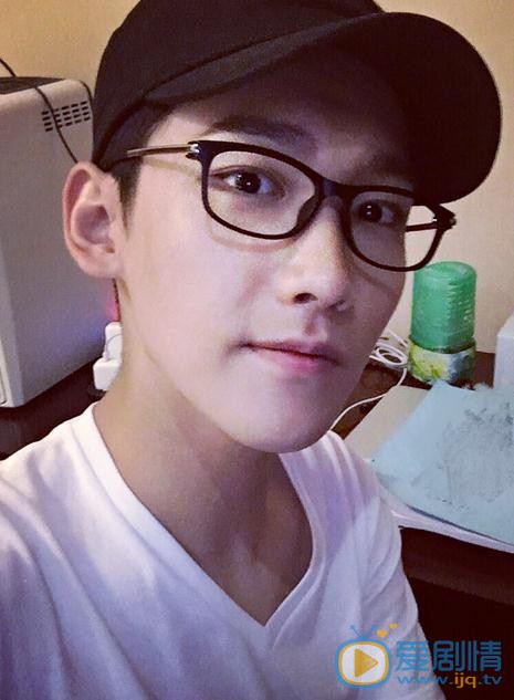 雙世寵妃墨連城是誰扮演的？雙世寵妃墨連城扮演者邢昭林個人資料、寫真及生活照欣賞