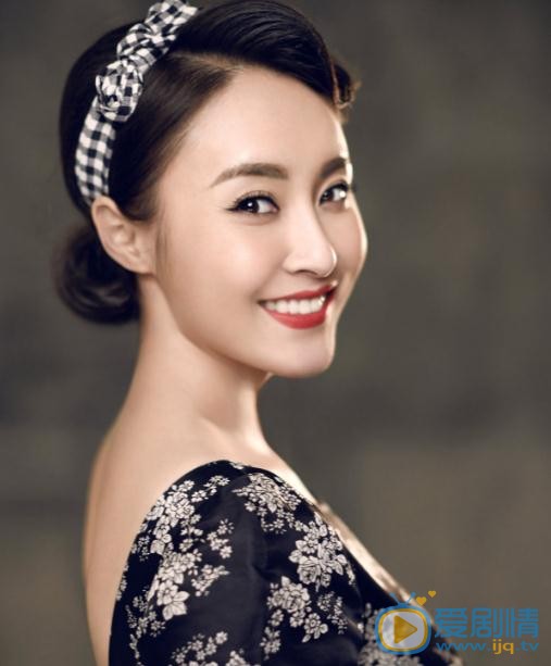 我的青春遇見你葛青是誰演的？葛青扮演者王泇淇個人資料、寫真及生活照欣賞