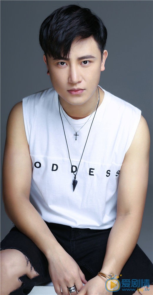 彭梓洋個人資料簡介 彭梓洋演藝經歷 彭梓洋寫真圖片