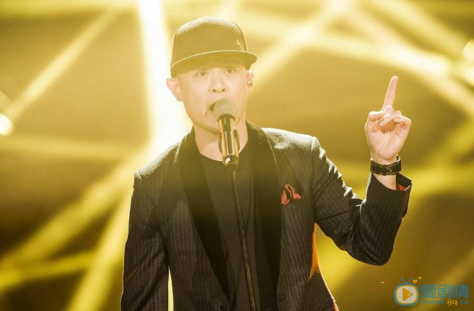 側田參加《歌手》彩排私照 側田個人資料介紹