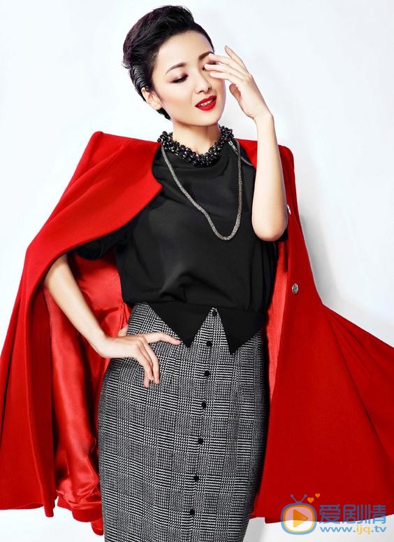 騾子和金子花姑是誰扮演的?花姑扮演者黃曼個人資料、寫真及生活照欣賞