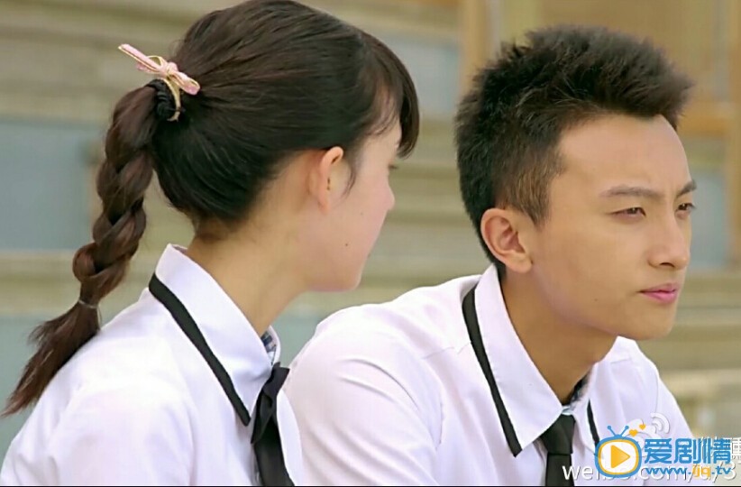 鏇風十一人湯柒淇喜歡王荊軻嗎?湯柒淇對王荊軻在一起了嗎?湯柒淇和王荊軻的結局是什麼?