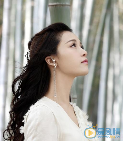 文詠珊個人資料簡介 文詠珊《九洲海上牧雲記》劇照