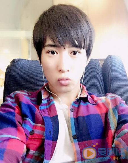 《擊劍小子冷子峰》邵康是誰扮演的？邵康扮演者吳昊澤個人資料、寫真及生活照欣賞