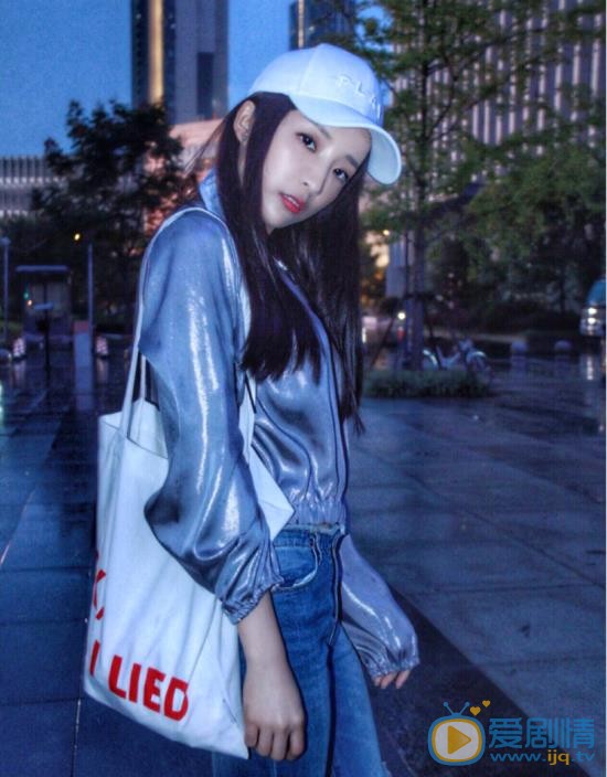 沙海聲聲慢是誰扮演的？沙海聲聲慢扮演者厲藺菲個人資料、寫真生活照欣賞