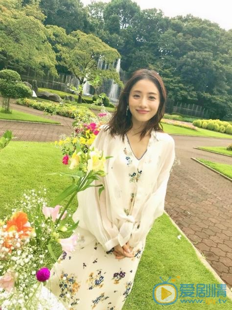 石原里美個人資料簡介 石原里美演藝經歷