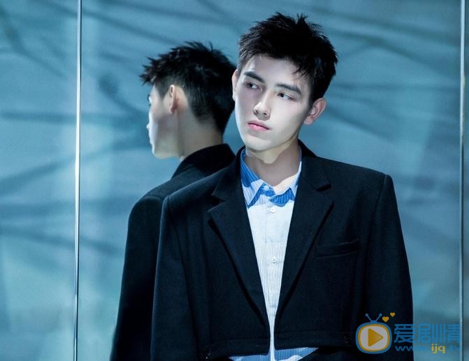 將夜寧缺是誰扮演的?將夜寧缺扮演者陳飛宇個人資料、寫真及生活照欣賞