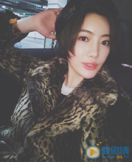 警花與警犬之再上征程顧依依是誰演的？顧依依扮演者李晨熙個人資料、寫真及生活照欣賞