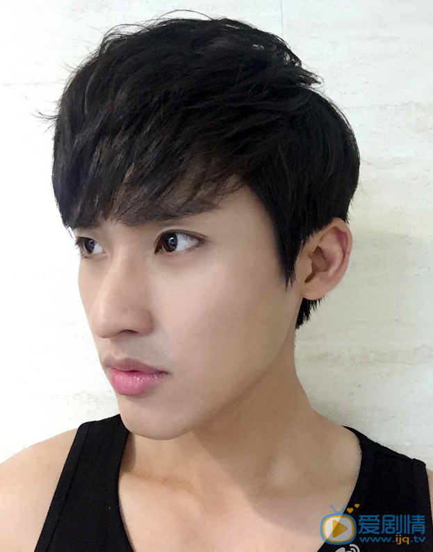 微微一笑很傾城真水無香是誰演的？張赫個人資料及寫真生活照欣賞