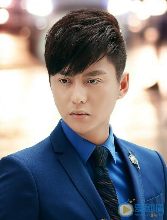  秋收起義毛澤東是誰演的？毛澤東扮演者侯京健個人資料及寫真生活照欣賞